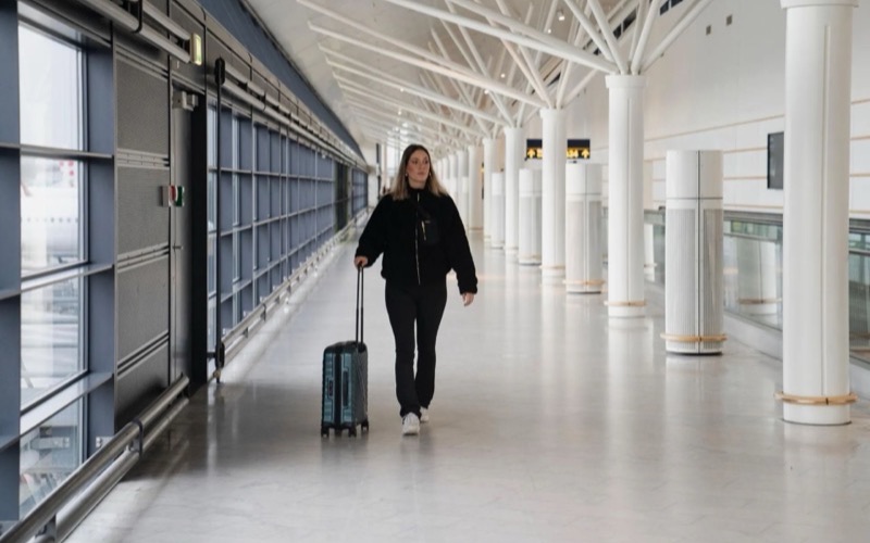 Française qui arrive seule à l’étranger